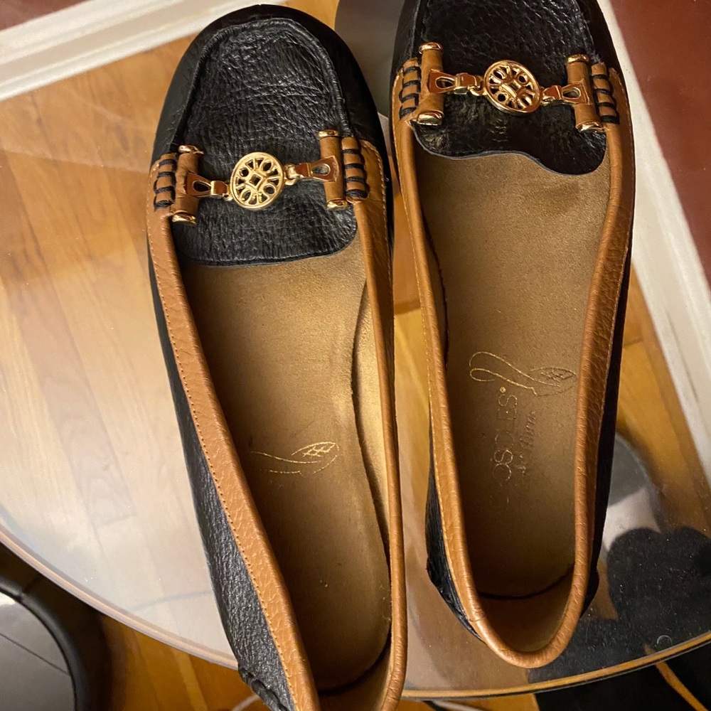 Aerosol loafer six 8